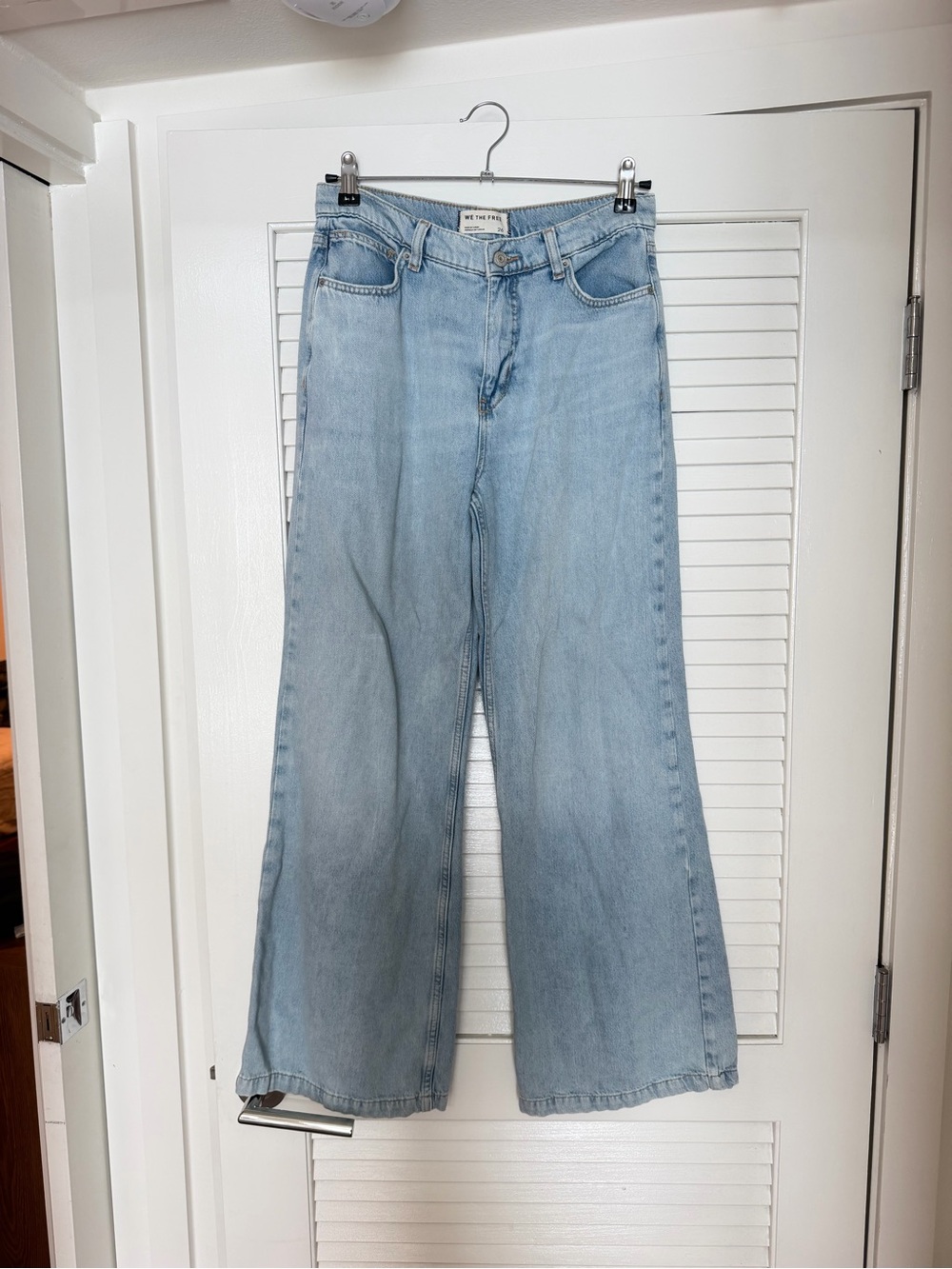 Light Wash Wide Leg Women’s Jeans - free people - 26